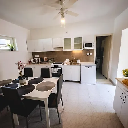 Szoloszem Vendeghazak